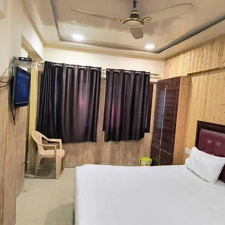 Collection O Tajganj West Gate Formerly Hotel Host